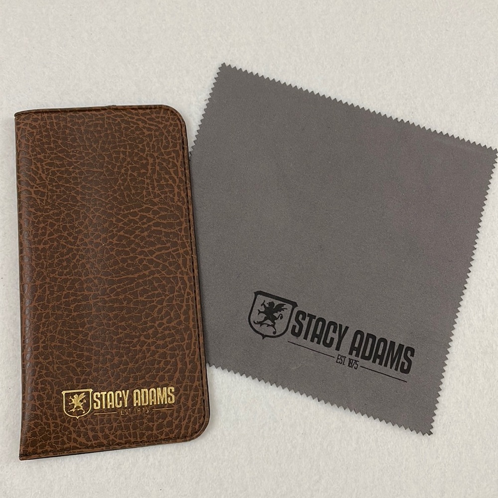 NWT Stacy Adams Glasses Case and Grey Lens Cloth